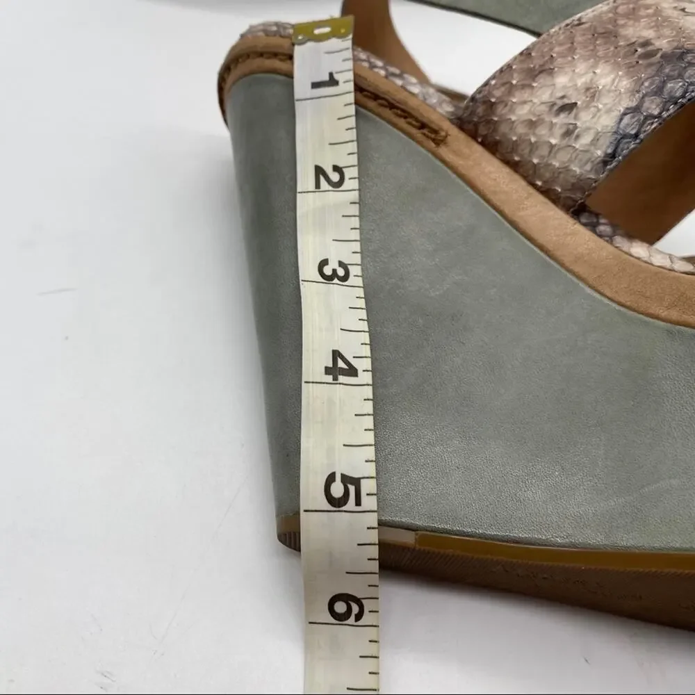 Modern Vintage Vera Wedge Sandal Size 38 / 8 Snakeskin Animal Print Platform